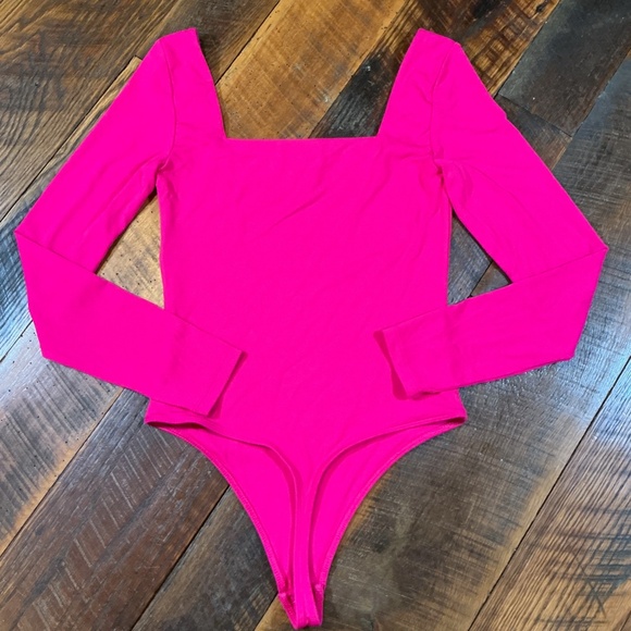 Babaton Contour Long Sleeve Square Neck Bodysuit Hot Pink Size M - Picture 5 of 10